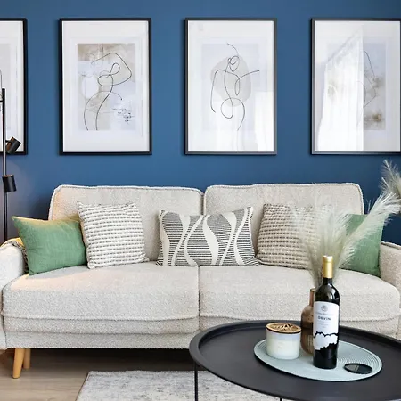 Danubius One شقة *